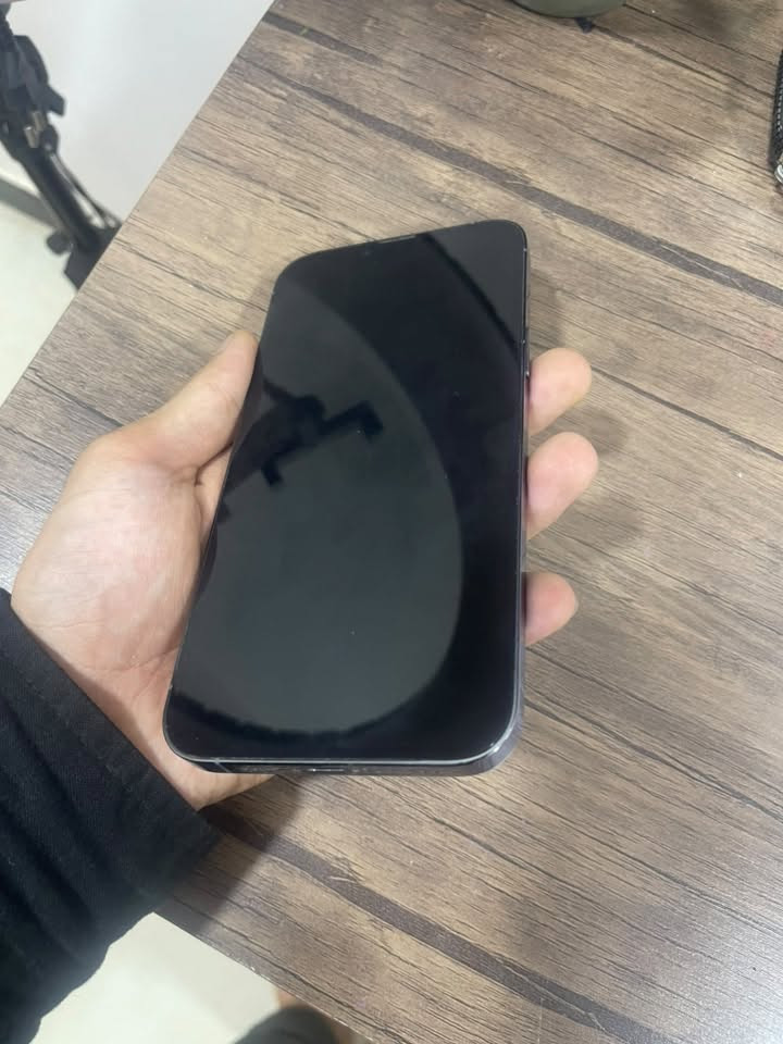 آيفون ١٣ برو ماكس • ٥١٢ • بطارية ٧٩%
