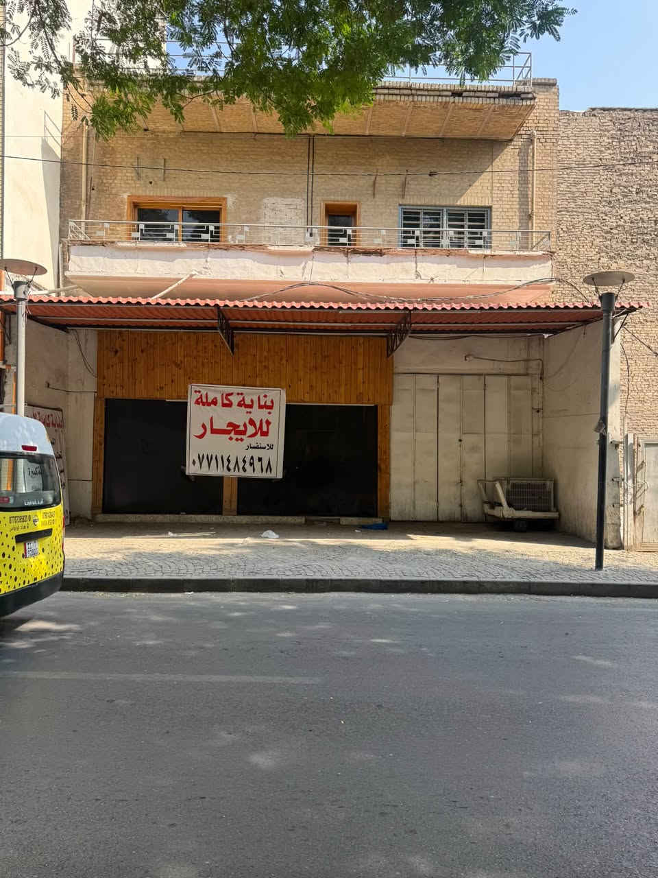 ٣ محلات للإيجار • كورنيش ابو نواس • مساحات مختلفة