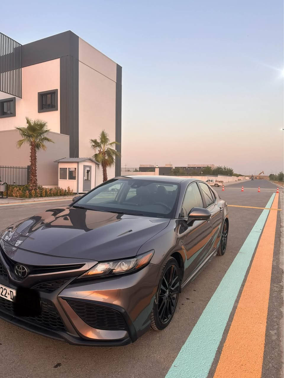Toyota Camery se 2022
تۆیۆتا کامر2022 se 
رەنگی نه فتى 
زۆر خاوێن و بێ مەسرەف
سەیارەکی زۆر جوان
سێ مۆدی لێخورین
گێر و مەکینە بەشەرت بێ کێشە بێ کرانەوە 
تەبرید بەشەرت 
81هه زار مایل رۆشتووە 
سەیارەکەدوو پارچەی  هه يه 
(ده رگاى پشته وه و چاملخێکی پشته وه و ١ ده رگاى كليره)
 رسمم دا ناوه ره قه م شانصى 4T1G11AK6NU650089
پەرەشووت بەس شانى سه كن  تەقیووە
سعر:١٨٥ وەرەقە و  مەجالێکی کەم
ژ.*********** أربيل, العراق
