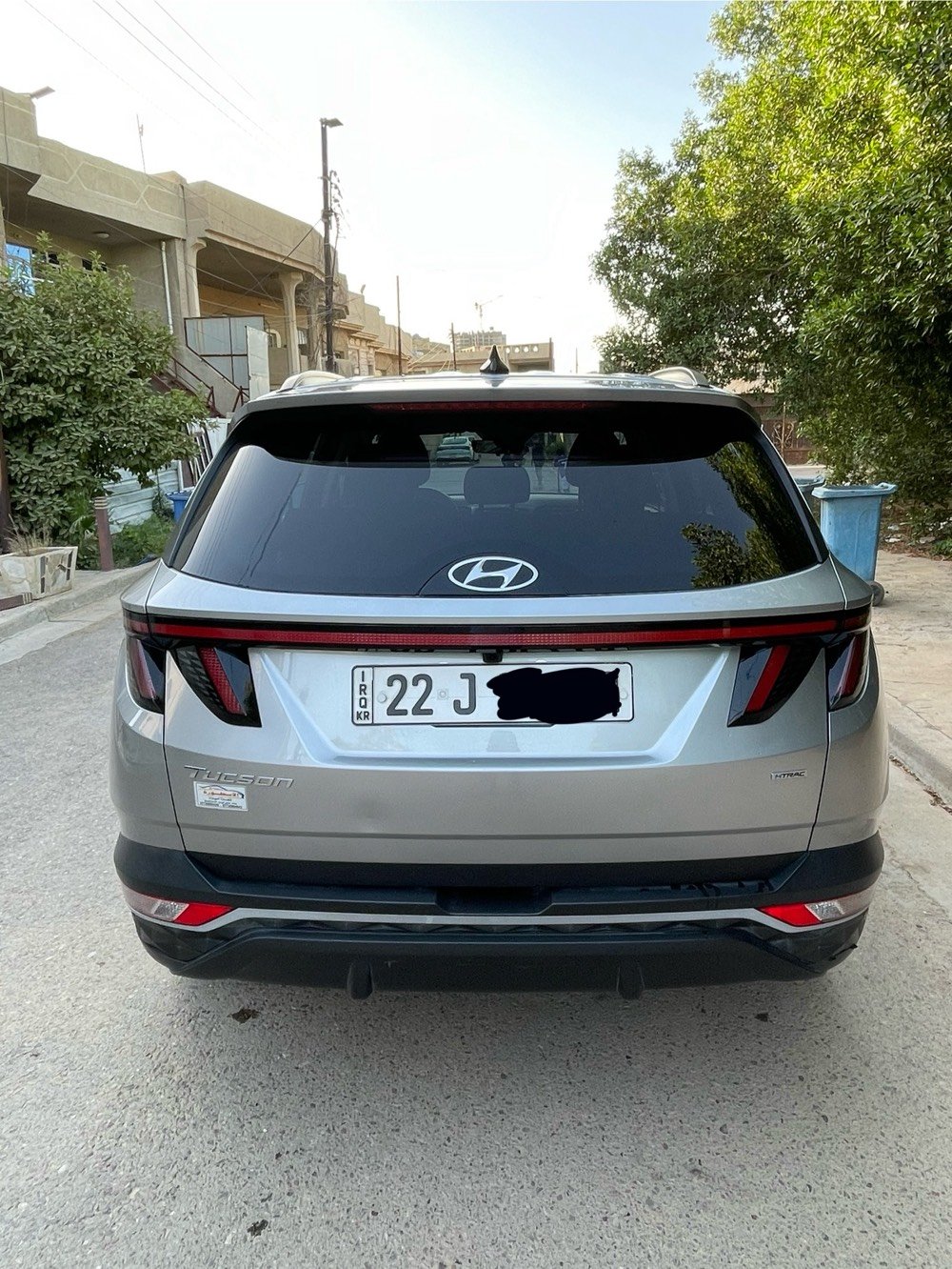 توسان ٢٠٢٣ للبيع بدون صبغ بدون دواخل

حادث خفيف بالباب بصف السايق ومصلح عالبارد  مابيها قطرة صبغ ولا دواخل وجميع الايرباك سليمة
سيارة نظيفة جداً ومابيها اي نقص
 
عداد المسافة ٣٥٠٠٠ كم
كاميرا خلفية ، صندوق كهرباء ، تدفئة مقاعد ، بصمه ، نقط عمياء في المري الجانبية ، دخول ذكي ، مقاعد كهربائية ، مصابيح زينون ، ابل كاربلاي ، AWD ، رادار امامي خلفي ، تشغيل عن بعد ، شحن لاسلكي 

السعر التواصل على الرقم او واتس اب
للتواصل  ***********
مكان بغداد / الدورة