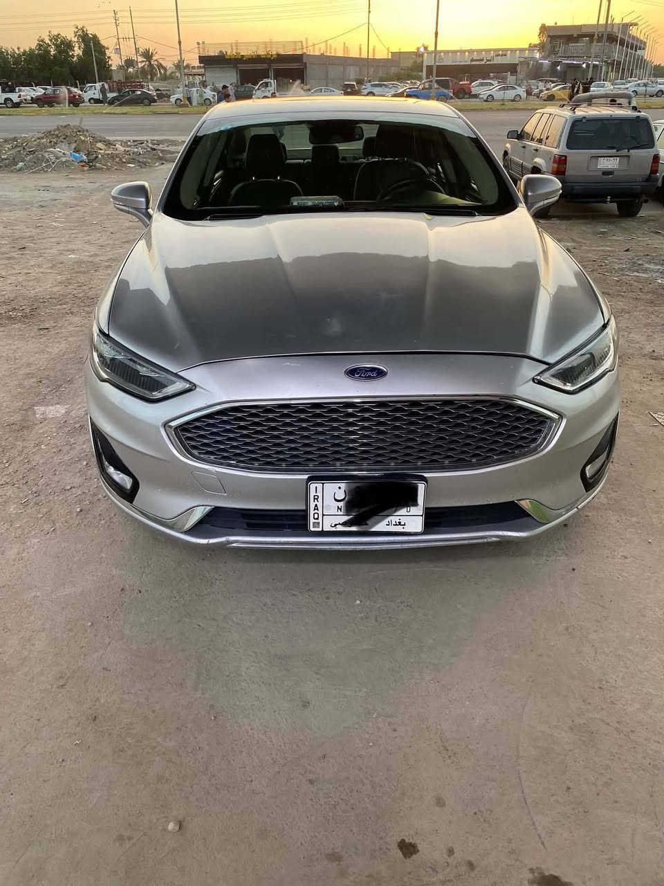السلام عليكم 
الي يدور شي نظيف
فورد فیوجن تیتانیوم مودیل ٢٠١٩ 
واحد ع واحد
موديل : 2019
حجم المحرك : 2.0 L  تیربو ( 4,سلندر ) ٢٤٥ حصان
المواصفات : تیتانیوم واحد علي واحد و اعلي فئة
بصمة ابواب بصمة تشغيل
رمز بلباب فتح وقفل
سلاید تشغیل عن بعد
اوتو بريك : Auto Stop‎
رادار امامي (تحديد مسار)
رادار جانبي (نقاط عمياء)
رادار خلفي (التحذير من الاصطدام)
حساسات خلفي
مرایا تدفئة و ضد الفول
نظام : Sport
تحكمات ستيرن
شفتات ستيرن
كشنات كهربائي
كشنات جلد
کشنات خزن و مساج
کشنات تدفئة و تبرید
هيتر ستيرن تبريد لمس
شاشه كبيره و نظام صوت من شرکة سوني ١٦ سماعات لايتات ليد وعدسة زينون بلادي
بروجكترات ضباب بلادي 
بكلايتات LED
ويل 19 كروم مال تیتانیوم
نظام خرائط GPS
نظام  apple car play و Android auto
حادثها بنيد فقط وبل عراق بيها باب الصدر بدون دواخل 
السعر ١٢٠وبيها مجال مراوس اوبيع
***********
***********
واتساب
