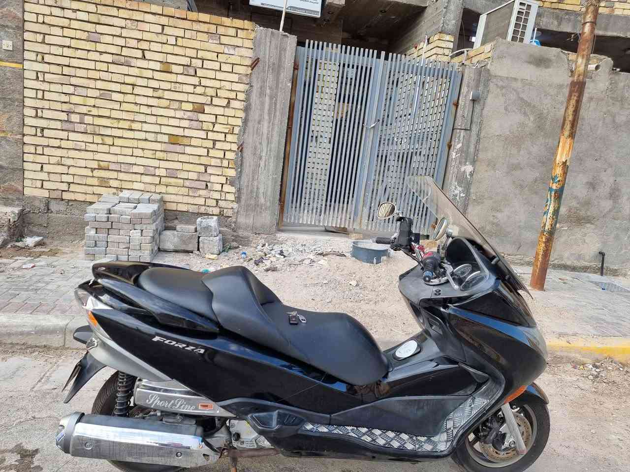 للبيع دراجة صفر 10 S7 شراي عل واتساب يجي *********** مكاني بغداد حيل نضيفة مكفوله مليون و ٨٠٠ سعره
