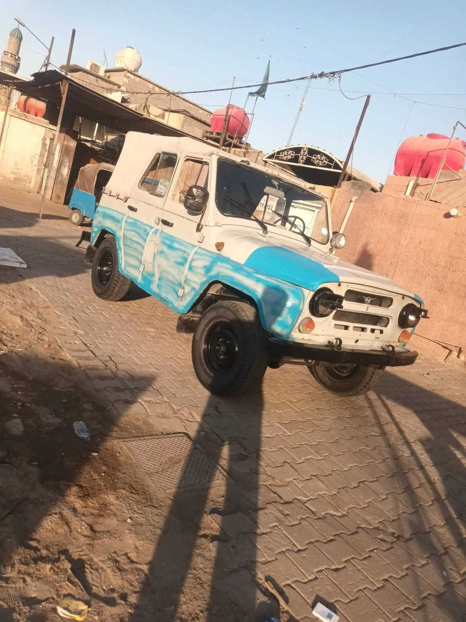 واز البيع بدون رقم موديل 2000مكينه وكير ونجي مكفولات تحويره دسكات وكسن فاره وكهربيات كله شغاله وسياره بلادي رصاصي بكاني بغداد مدينة الصدر وليحب يخابر رقمي ***********
