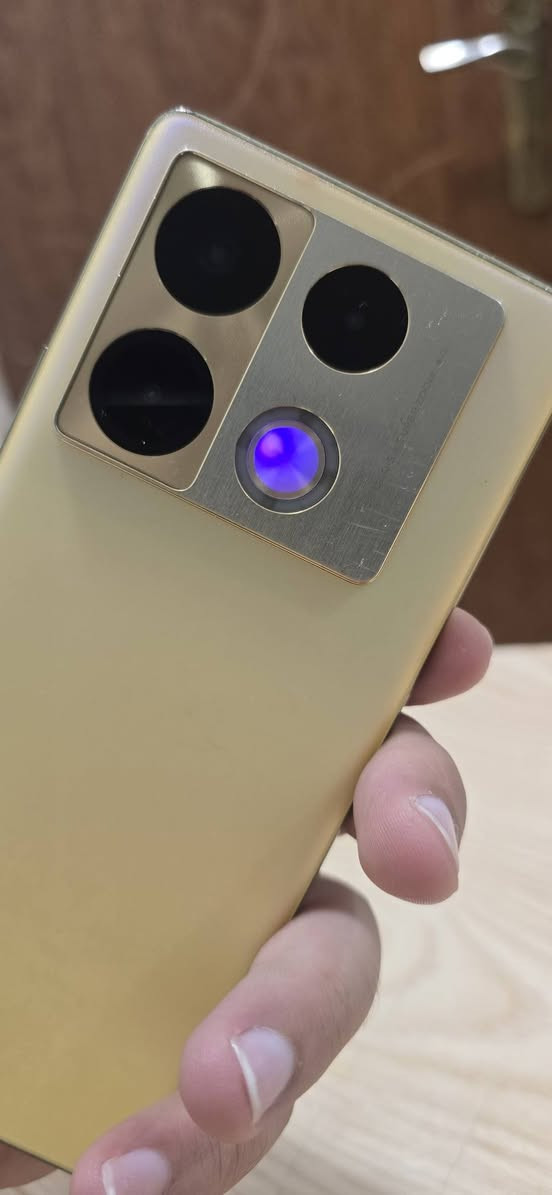 عرض خاص ومميز لعشاق الفخامة والأداء العالي 🔥
هاتف القمة 
Infinix Note 40 Pro 5G

* الشاشة : AMOLED منحنية 6.78 إنش بتردد 120 *  الذاكرة : 256 جيجابايت / 8 RAM +  جيجابايت الكاميرات خلفية 108 ميجابكسل مع مثبت بصري OIS / سيلفي 32

ميجابكسل

* البطارية والشحن : 5000 مللي أمبير / شحن سلكي 45 واط + لاسلكي 20 واط

* الصوت سماعات ستيريو من JBL المميزات بصمة بالشاشة تقنية NFC، وإضاءة Active Halo الذكية. 
​💰 السعر المطلوب: 250 ألف دينار عراقي فقط
🛵 خدمة التوصيل: متوفرة لجميع المحافظات
📞 للطلب والاستفسار (اتصال / واتساب): ***********
​الكمية قطعة واحدة فقط — سارع بالحجز قبل النفاد!
