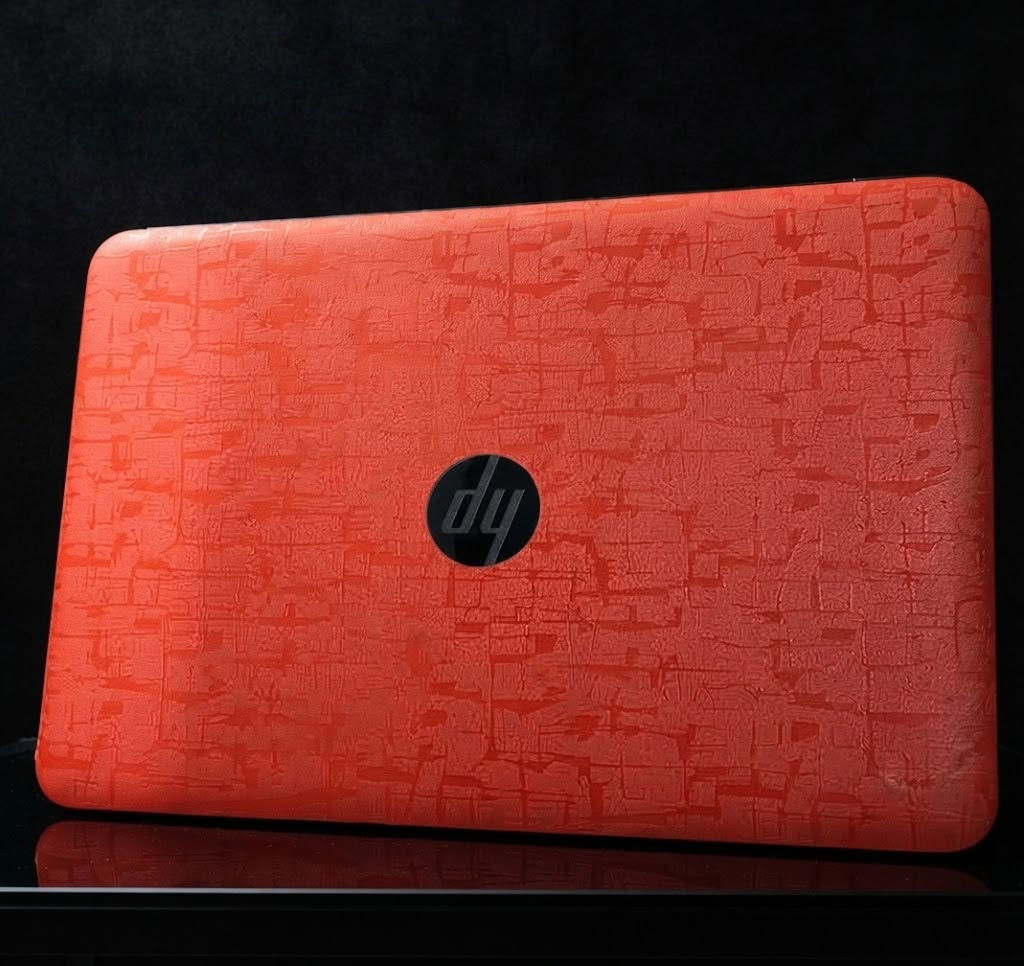 بـ 75 ألف .. لابتوب سلم HP (مستخدم كلش قليل مع سيت ملحقات) ❤️ 

وندوز 10 برو مع مجموعة برامج (كوكل كروم + مواقع التواصل + وورد + أكسل + بور بوينت + شبكتي + سينمانا + تلكرام + واتساب .. وغيرها)

معالج Intel Celeron N2840 - الجيل الرابع - هرتزية قوية 2.60 

رام 4 كيكا

هارد SSD 16 سريع جداً

كيبورد عربي انكليزي 

شاشة 14 انج 

يحتوي على منفذ رام خارجي لزيادة مساحة التخزين 

يحتوي على منفذ HDMI للربط على التلفزيون

يحتوي على 3 منافذ USB 

#ملاحظة: تستلم مع اللابتوب: حقيبة+ ماوس + ماوس باد + الشاحن.

مكاني بغداد (التوصيل بكل العراق)

واتساب ***********
