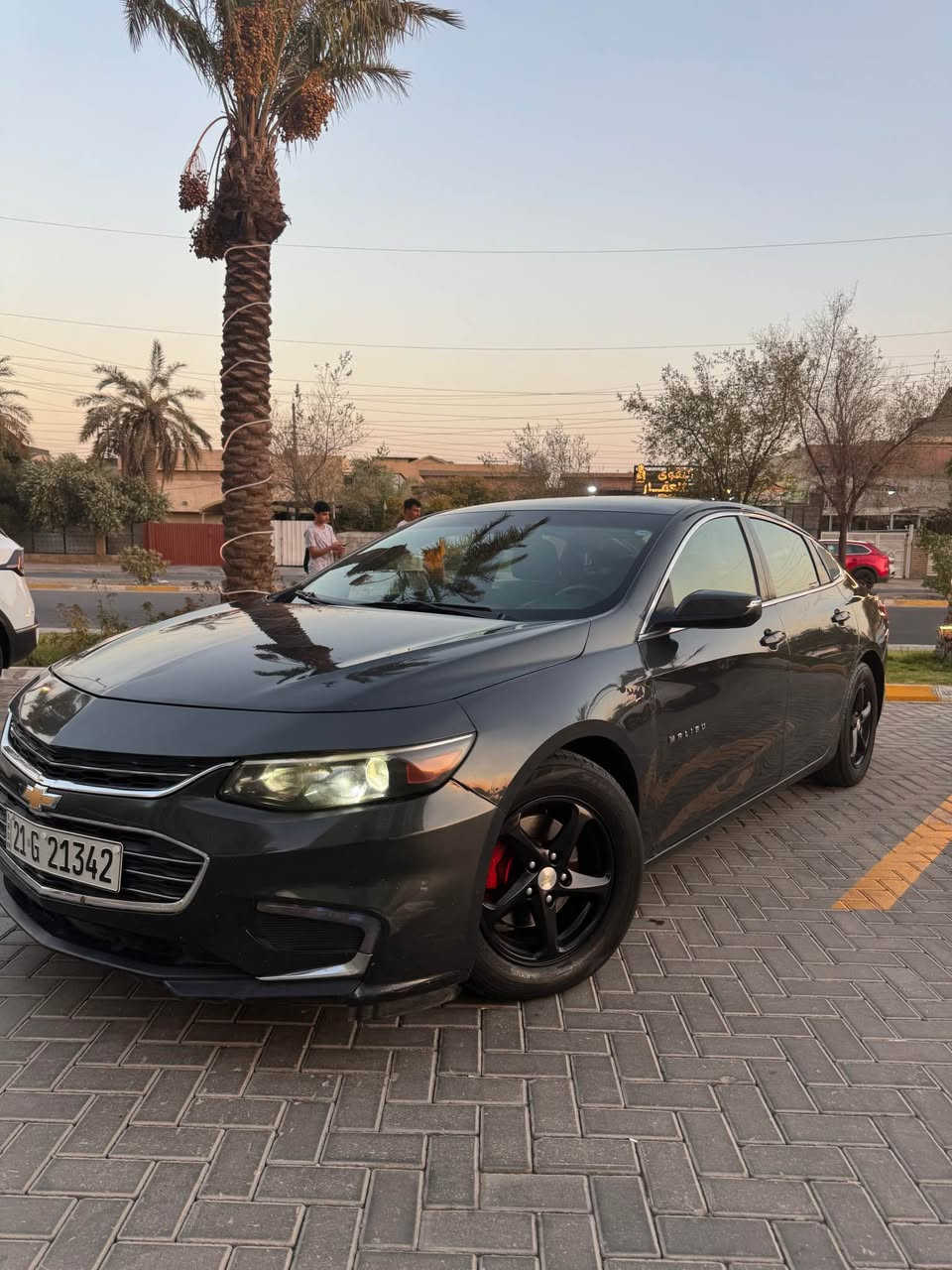 ماليبو 2016  LT رقم سليمانيه الجديد سنويه 30 تنتهي تحتاج بس هزه مكينه 1500 توربو مكينه كير صدر تخم تاير تبريد كله مكفول شرط الفحص سياره حادثها بل باب السايق شخه مسوي بارد وهنا بل عراق قبق جنه مبدول بدون داخل يعني سياره بيها قطعه وحده فقط مواصفات LT تجي فول عده الفتحه خمس بصمات كشن كهرباء خمس بصمات اشاير مري تحكمات كهربائيات كله شغال مابيها نقص السياره السعر 78 وبيها شي بصيط مكان السياره بغداد حي الجهاد *********** Colombo, Sri Lanka

