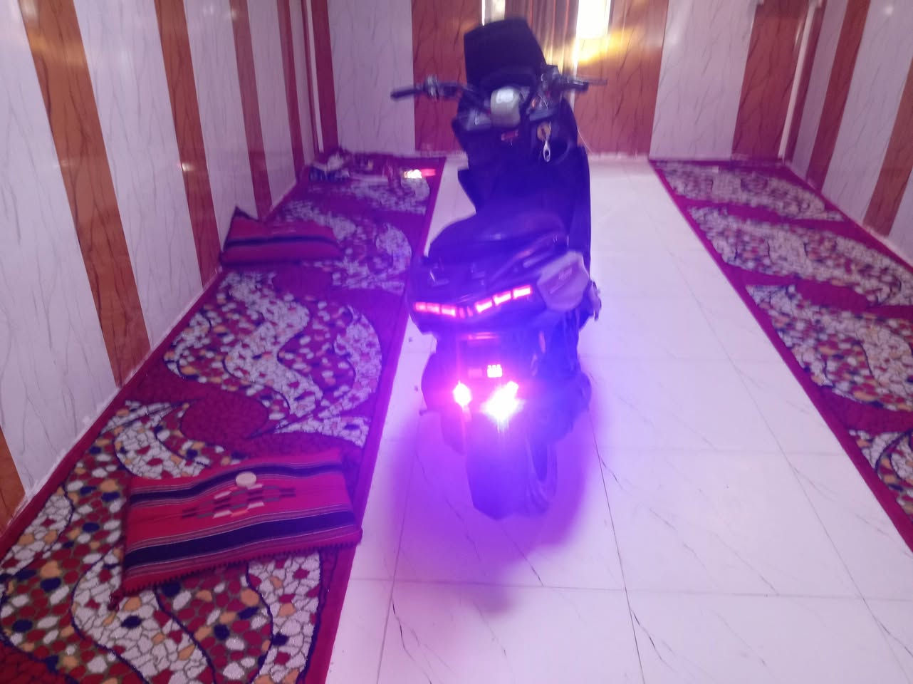 سلام عليكم دراجه للبيع سترونك الاصلي سرعه 140 موديل 2024 شلعه شك الكاع  فول مواصفات كهربائيات كلهه شغاله محرك مكفول مكاني بابل حمزه الغربي السعر 300 اوبيهه مجال الاستفسار ***********
