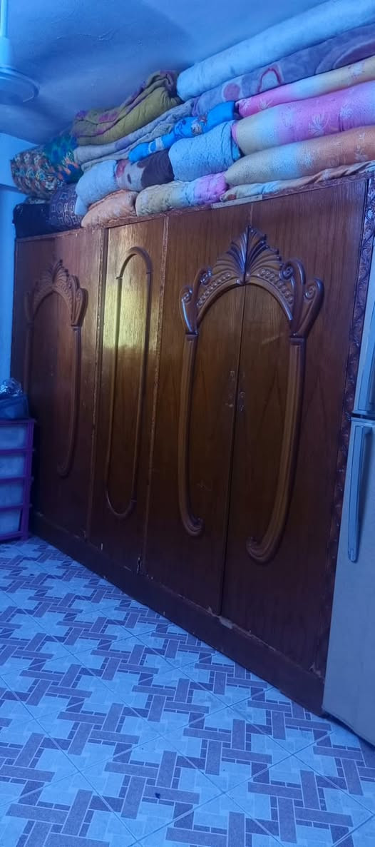كنتور  خمس ابواب مستعمل للبيع ب١٢٥وبي مجال مكاني مدينه الصدر التواصل ع هذا الرقم واتساب ***********
