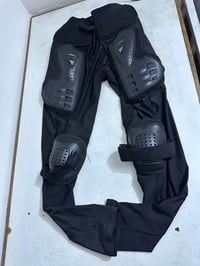 بجامه سيفتي للبيع قياس لارج جديده بجيس07713663094