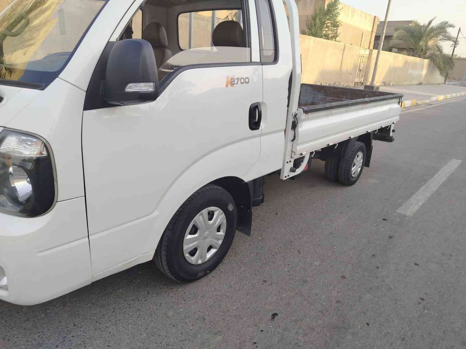 السلام عليكم كيا 2700موديل 19رقم واسط انكليزي سياره مكفوله من صبغ وضربه وباردول شخط  ومحرك مامفتوح لاصرف والبخارتخم تاير شركه تبريد ثلج شاصي مامرشوش مجدده سنويه لل 30 سياره شركه ماشيه 140حقيقي سياره جديده استلام شركه بوليش مامبولشة مكفوله حته من تكحيل سياره عل شركه شراي يتصل ***********
***********

