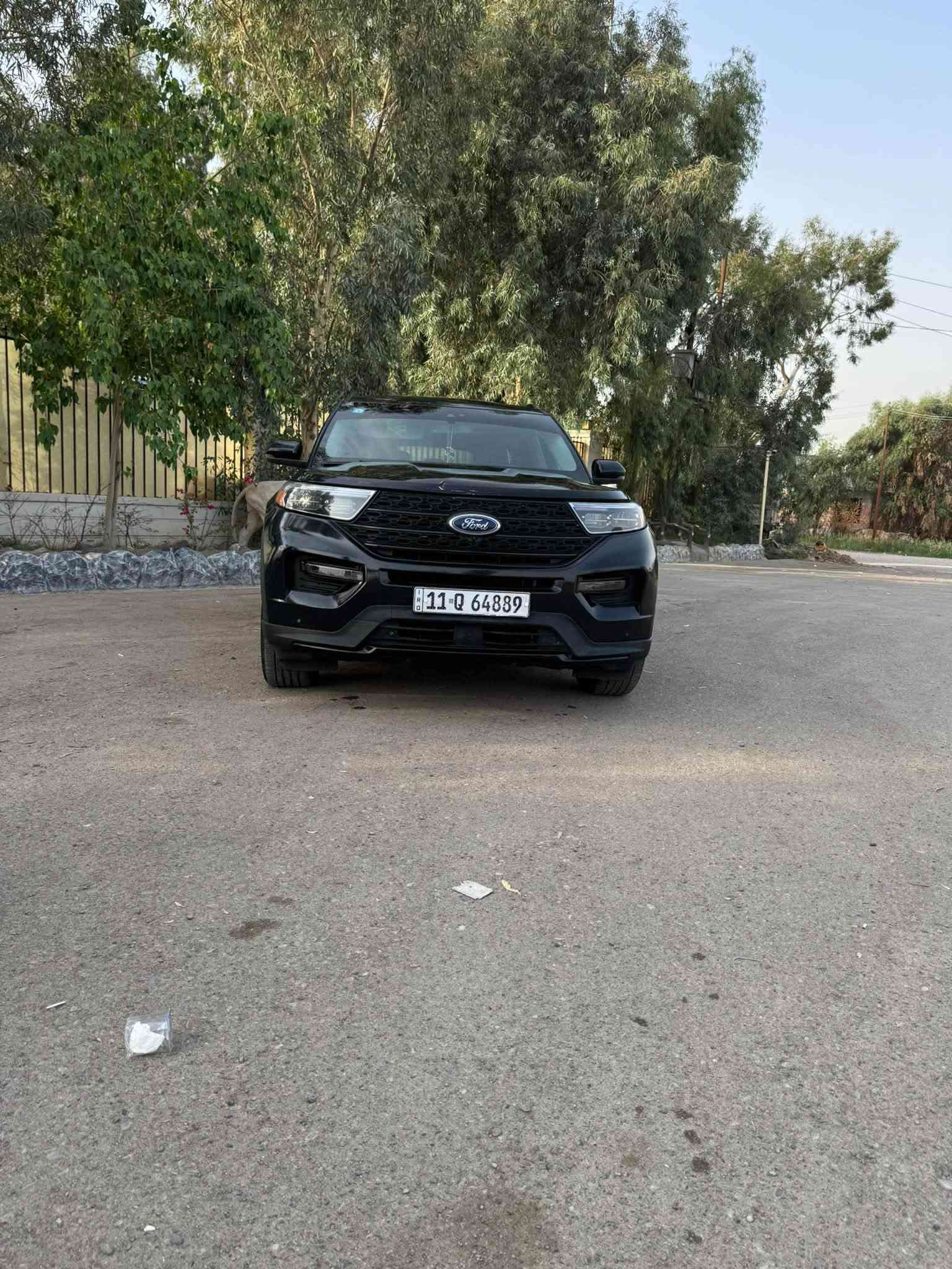 إكسبلورر • ٢٠٢٣ • أسود ملكي