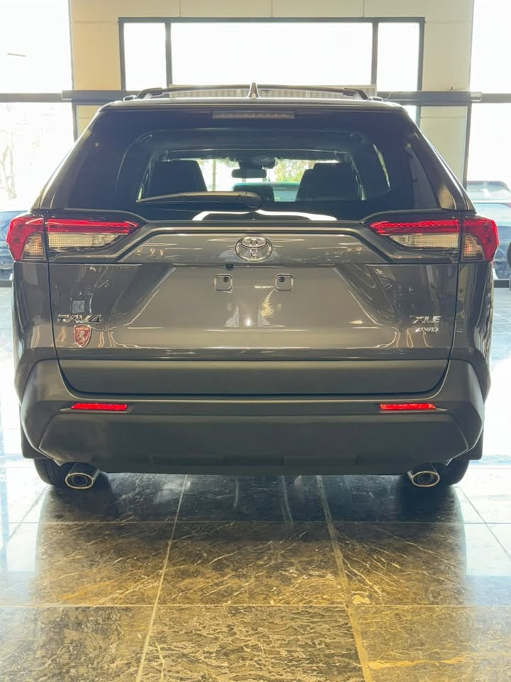 TOYOTA RAV4 - XLE - AWD

2025

7.000 MIL

بوياخ نييه 

‎کۆمپانيای هەرێم عثمان سعيد بوبازرگانی ئۆتۆمبيل  کوردستان و عێراق و دەرەوەی وڵات 
‎📍ترمينالی نوێی سلێمانی بەرامبەر هێزەکانی ( ٧٠ )

‎شركة هەریم عثمان سعید للتجارة کافة انواع السيارات في خارج و کردستان و العراق 
‎📍ترمینال جدیدة السلیمانیة مقابل قوات مسلحة ( ٧٠ )

📱 *********** - ***********
