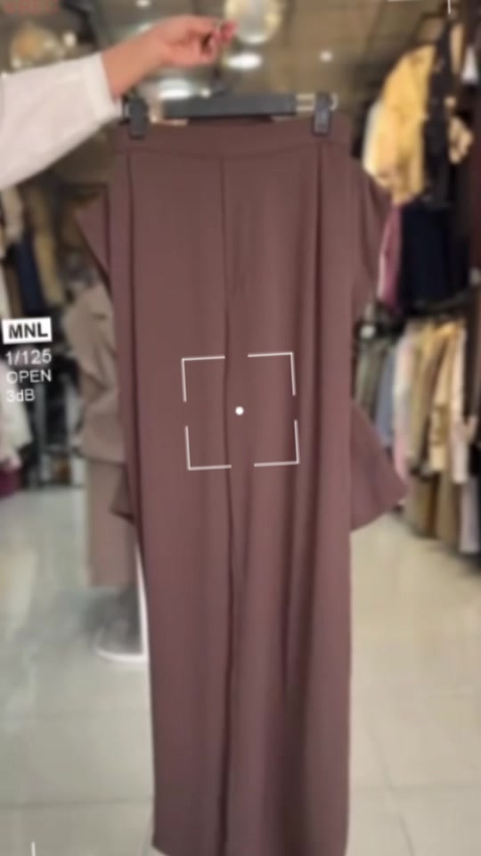 سوت • مقاس ٣٨-٤٨ • نفاد