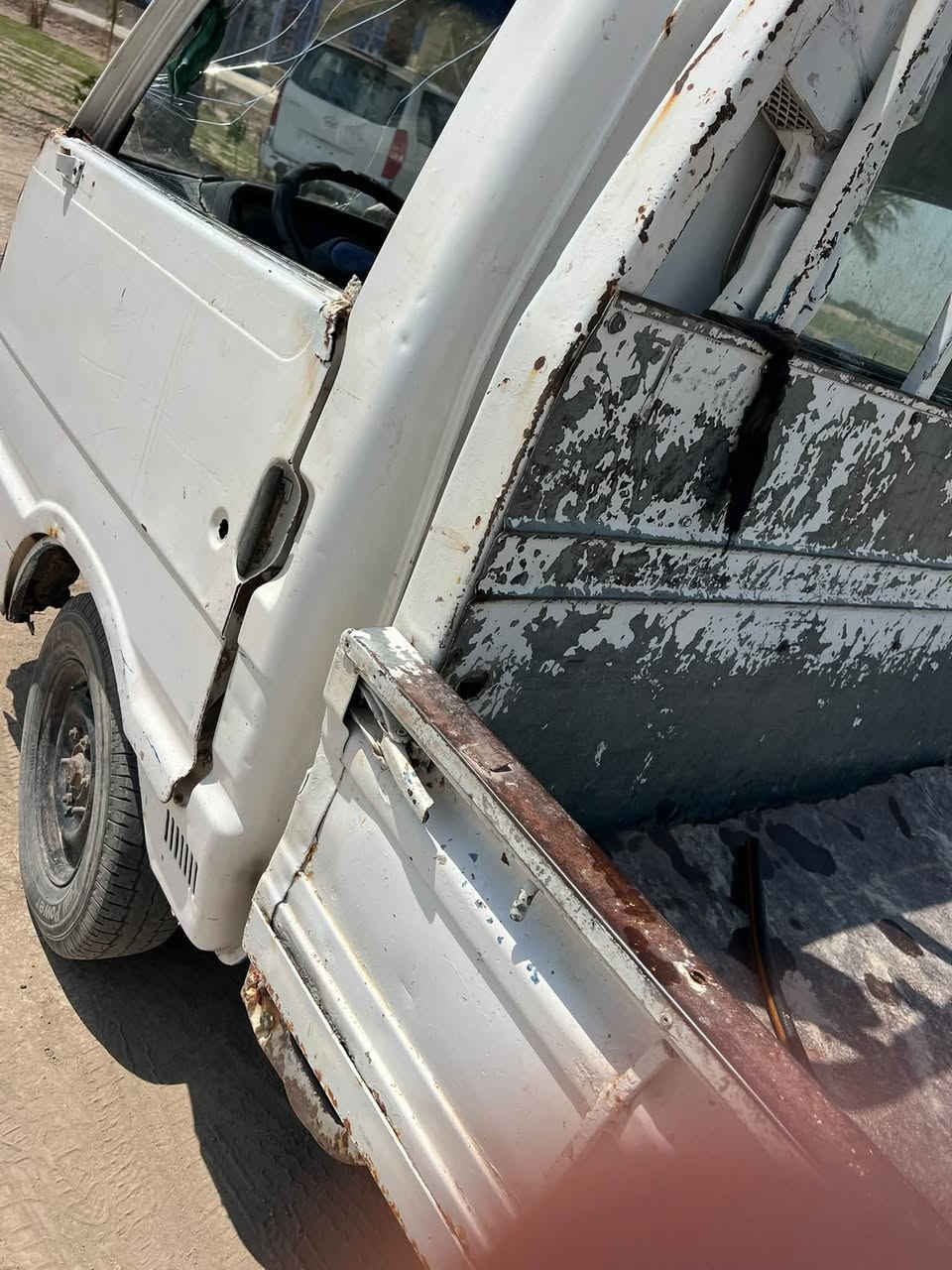 السلام عليكم كيه بنكو موديل 96
بدون مداور متداور اسياره كير محرك اكسن كفاله عامه 

تخم تاير جديد دينمه جديده باتري جديد سلف شادله كارتون 

بيه حصت كاز من اي محطه تفول السياره مكفوله سرقه وعشاير السعر 18وبيه مجال كلش قليل مكان سياره بابل الحمزه الغربي للستفسار اتصل ***********
