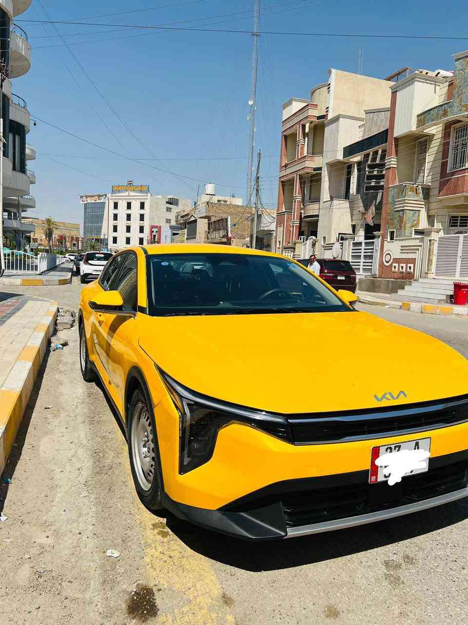 كي فور 2025 تكسي مرقم ذي قار بسمي
وبدون ايرباك 
محرك :2000 دوش 
ماشيه 12 الف 
منظومه غاز كامله 
مواصفات

بصمة 
بصمة ابواب 
بصمة جنطه 
تشغيل عن بعد 
لد امامي نهاري 
لد خلفي متصل 
نقاط عمياء 
شاشه ديجتل متصل 
مود درايف متعدد
كامره 
رادارات امامي خلفي وجانبي 
تحكم مودات قياده 
اوتو هولد 
فول تحكم ستيرن 
فول قياده ذاتيه 
كروس سرعه مع تحديد مسافه امان 
منافذ شحن خلفية 

حادث السياره بنيد تبدل فقط 
بدون دواخل وبدون ايرباك
مكان السياره بالناصريه 
السعر ١٦٧ وبيه مجال 

***********

