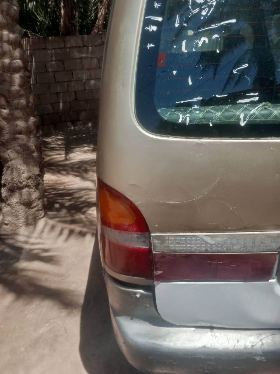 بيرجو للبيع سيارة جهازي كبل شارع مديل 96 سياره سنويه ضاعيه وبهه بلاغ وبهيه وكاله عامه سعر 35 وبهه مجال مكان كوفه ***********
