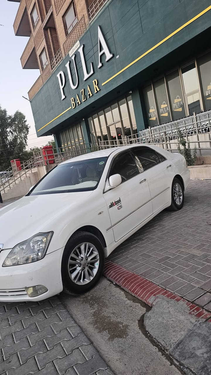 سةلام عليكوم 
شاهينة ٢٠٠٥ رؤيال 

بجوك بة بجوك كةم بةنزين خؤر 

تاقانةيةو دانراوة 

سةيارةي مالانة 

٢ بارجة بؤياخ 

***********
Kalarrrr
