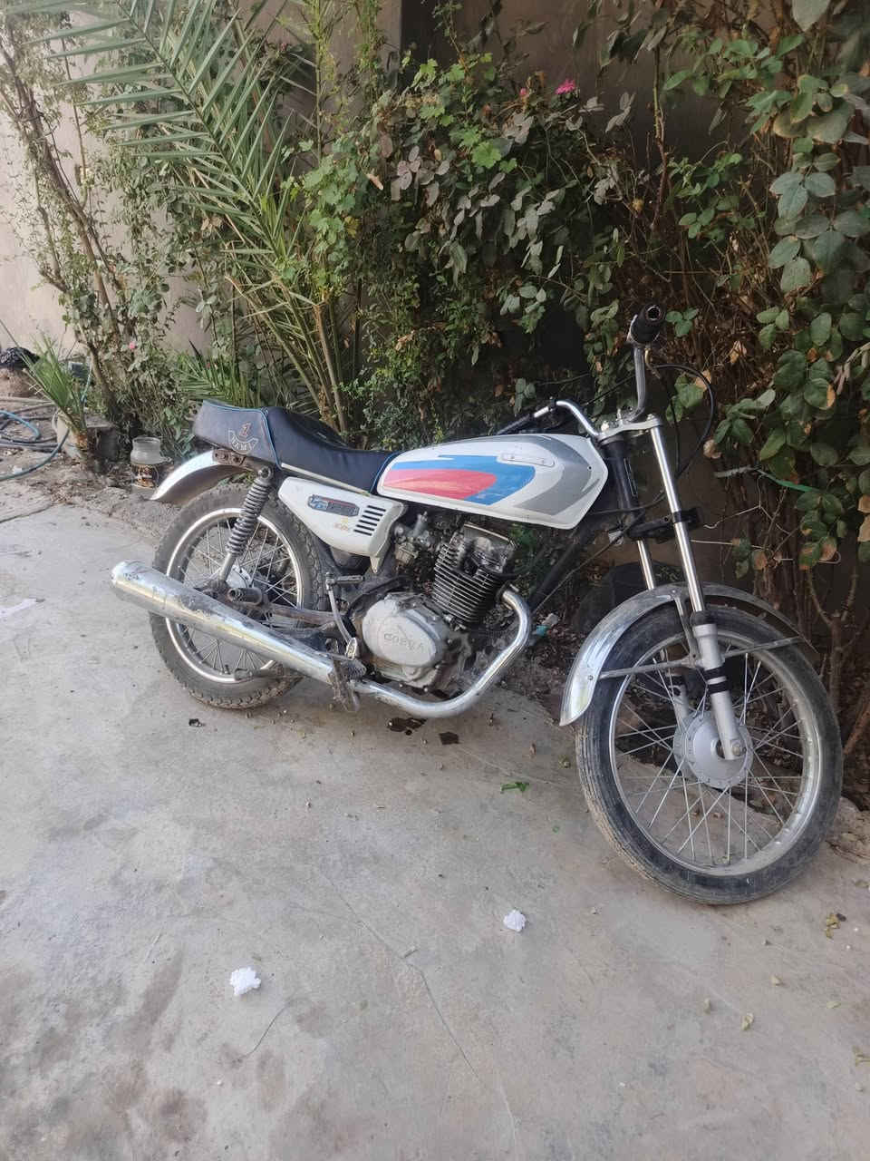 سلام عليكم نامه شلامجه لللبيع درراجه كلشي مابي أي نقص مابيه اضرب هندر وروح  مكاني بعقوبه الكاطون الرازي السعر ٣٥٠ وبيه مجال ***********
