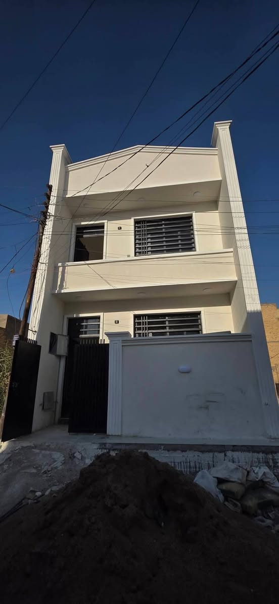 ياالله مستعدون لهدم وبناء وترميم الدور السكنيه والمقاولات العامه شغل مرتب ونظيف التعامل نقد واقساط حسب الالتفاق للاستفسار ***********
