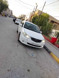 موديل ٢٠١٢ • أصفر • باسمي