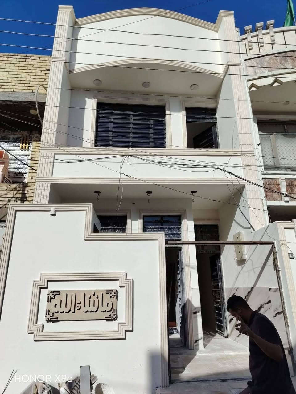 خلفه لبخ صقل ناعم جراره مساطر نتر جص بورق واجهات تطعيمات ترميمات كوبلنات فوم طلس متفرغ حاليا بالاعظميه ***********
