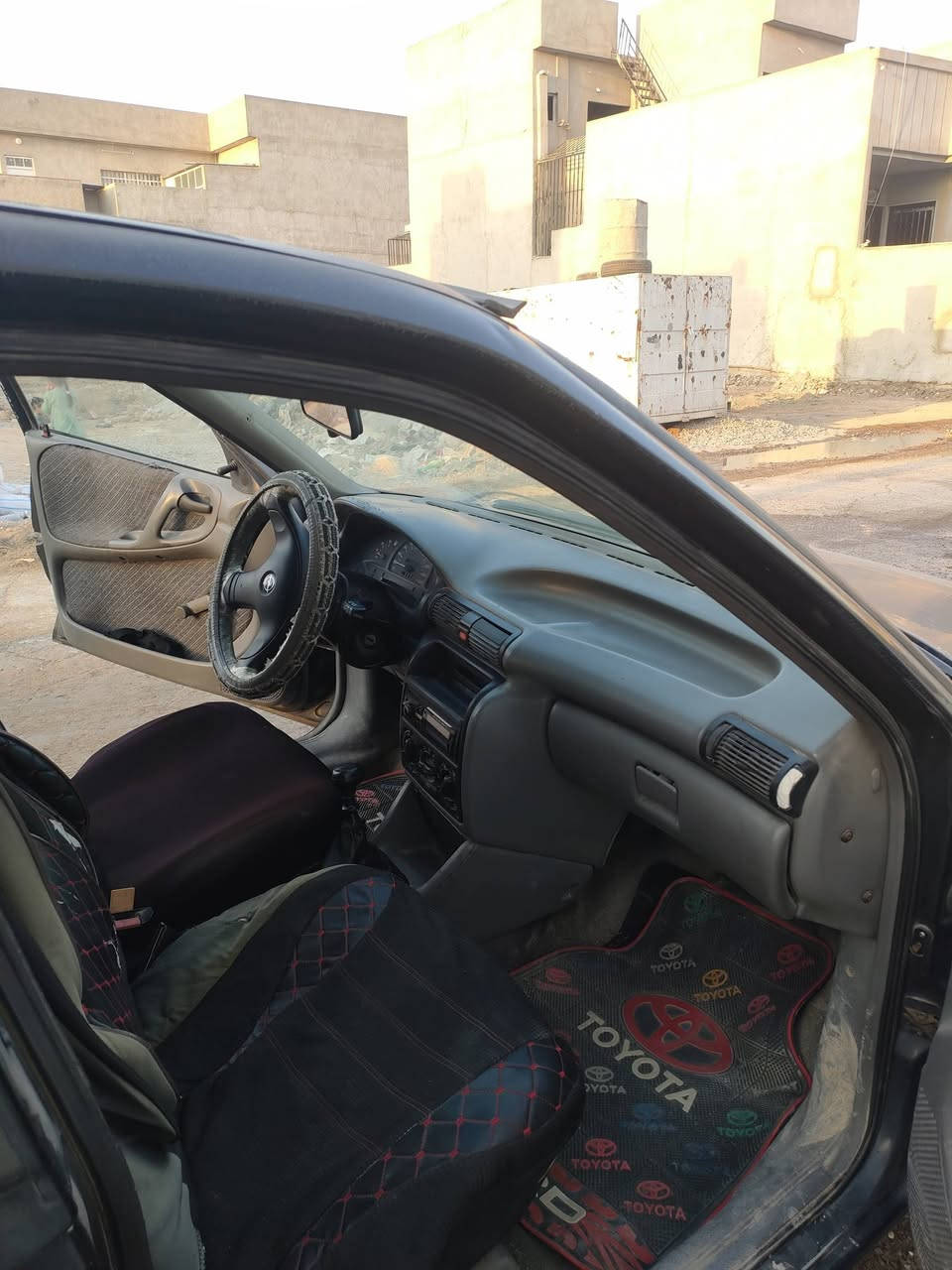 اسلام عليكم سياره استره للبيع موديل 92 حجم 16 بدون صبغ بلادي محرك وكير شرط تايات جديد باتري جديد شرط تحويل رقم الماني نينوى  / *********** مكاني حي الملاين الثانيه  السعر 43 وبي مجال
