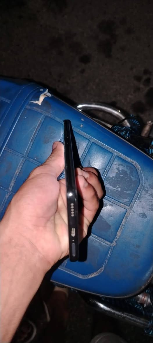السلام عليكم 
هونر اكس 9c فايف جي ذاكرة 256 رام 8+8 حهاز اخو الجديد كارتون شاحنه كفر اصلي موجود السعر 330 وبي مجال للشراي مكاني ايسر حي الكرامة تواصل ***********
