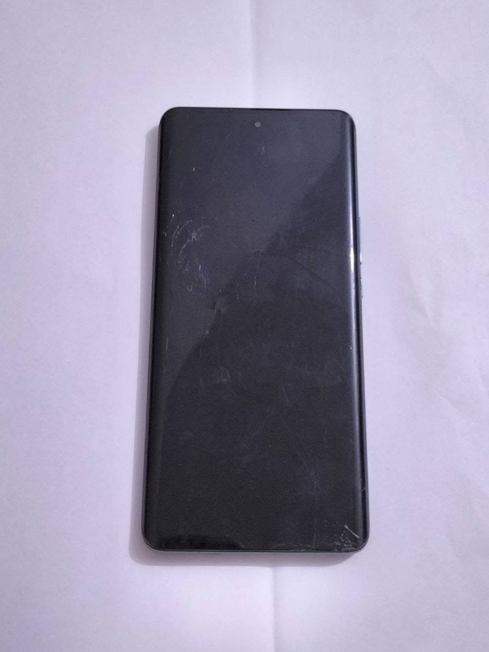هونر X9b للبيع او للمراوس
الجهاز غني عن التعريف 

ذاكرة ٢٥٦ 

معالج سناب دراكون ٦ جين١

بصمة اصبع مدمجة

الشاصي مالته جديد 

الجهاز مال جناي 

يحتاجله فقط تبديل شاشة 

السعر:  ١٥٠ الف 

او مراوس ب ايفون وعادي انطي فرق

تواصل؛ ***********
