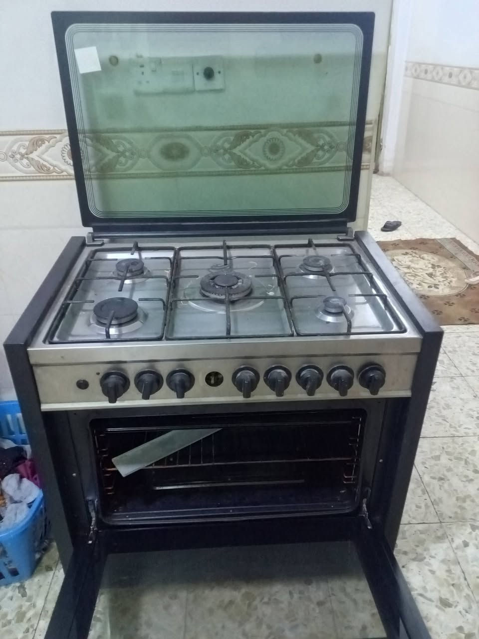 طباخ • نظيف • العبيدي