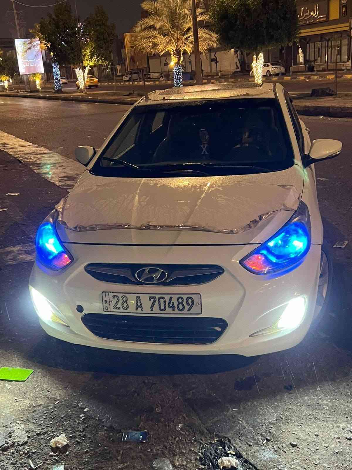السياره فول مواصفات  أعلى فئة بلص يسمونها
فتحه 
اشاير بلمري 
5 تجاوي 
4 دسك 
تحكم ستيرن جهتين 
مايكات اتصال 
منضومه زنون عالي ناصي 
كشاف زنون 
ويل كب بلادي 
رقم نجف نكليزي جديد
منضومه صوت ياباني عملاقة 
واكو اهواي شغلات اني ضايفها 
مثل لد ارزق 
صابونه حساسات 
اشاير لد اصليه 
تغليف كشنات 
نايلون كشنات 
تضليل بردات معتم
 السيارة متچاية جهة عكس السايق. سعرها ٦٨ و بيها مجال
هذا رقمي.   ***********

