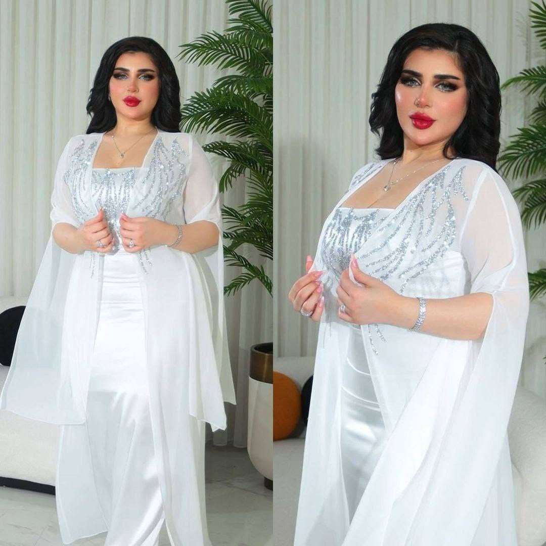 ارقى الفساتين بأنسب الأسعار للحجز والاستفسار واتساب 
***********

نص مكتوب في الصور:
- K3.No:154
- 2/