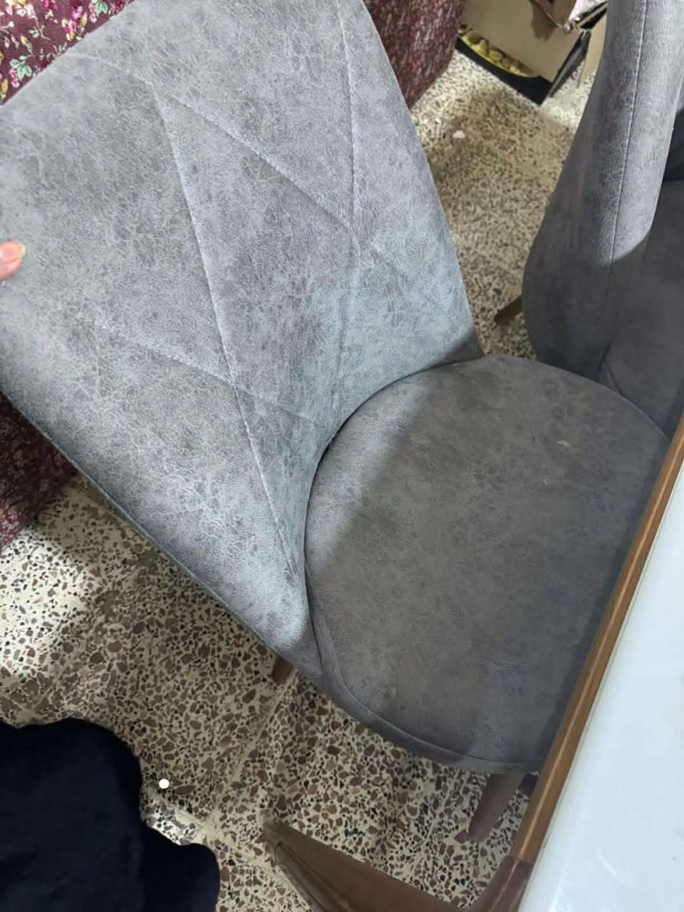 لا توجد تفاصيل

نص مكتوب في الصور:
- ميز
- مرمر
- مع ٤ كراسي
- جديد ماخذي ب ٤٠٠
- البيع ١٦٠
- مكان مجمع الزهور
- ميز طعام صاج نضيف جدا قياسه متر وشبر مع ٤ كراسي ٨٠ الف مكان بغداد حي القاهره
- جديد
- ٦٥
- مكان عامريه متوفر
- توصيل
- داخل بغداد