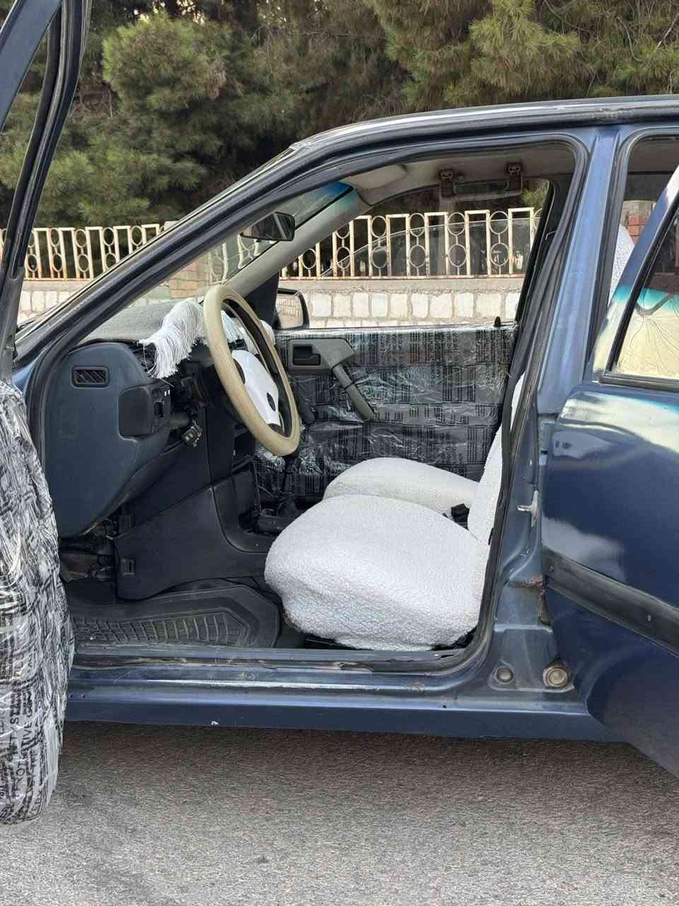 فرۆشتن و گۆڕینۆ 
ڤیکترا مەکینەی 18 
گێڕو مەکینەو کارەبای بەشەرت 
سەرفو دوکەڵو بوخاری نیە
تەقەو ڕەقەو تنوتۆڵی بەشرت
لایت ئیشارەت سەکن پێشو دوا ھەموو فلچەو  گەرمی ھەموو ئیشەکا
ناوی بەعام جوانە کوشنو بەرگە دەرگاو دەژبڵ و گاعی تازەیە 
چوار تایە و ویلی تازەی لە ژێرە
پاتری و سولفی تایزەیە ڕۆڵت و بۆڵو گراین شەفی تازە گۆڕاوە 

سەیارەکە سەنەویە بئ کێشەیە 
سعری 18 گەڵایە

مشتەری چات کە یان تەلەفۆن *********** حلبجة, السليمانية
