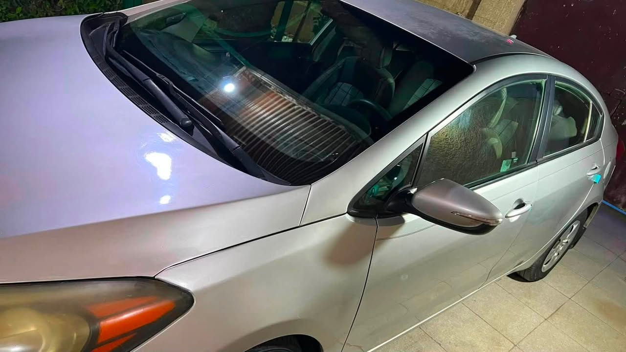 كيا فورتي ٢٠١٥
السيارة وارد امريكي حادثها دعامية وبنيد
رقم الشاصي مرفق بالصور
ايرباك دركة و دشبول الباقي سليم
السيارة مسويلها ادامة من كلشي
منظومة تبريد تحوير ممتازة وجديدة
صدر جديد 
المحرك والكير ما مفتوحات ابد
السيارة ماشية ١٤٥ الف 

السعر ٩٥ ورقة وبيها مجال بسيط للشراي
المكان بغداد
للتواصل
***********

