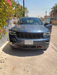 جيب شيروكي تريل هوك 2021 أمريكي   معروفة مواصفات تريل هوك فول 1/1  محر...
