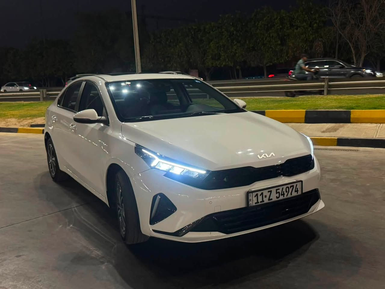 السلام عليكم
K3 2024 تجميع صيني
ماشية 15 الف 
مكفولة
رقم بغداد
13800$ 
بغداد السيدية
***********
