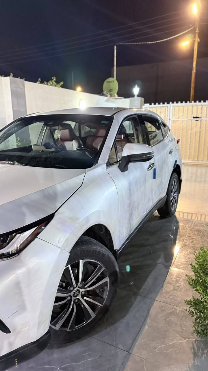 2024 
رقم بغداد 
بدون تبديل 
صبغ فقط نص الباباين 
وشبر بلصندوق 
***********
