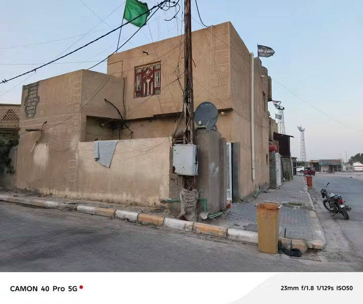للبيع مشتملات #مصفر عدد 2 
مشتملين مصفر كل واحد مساحة 100 متر
الأول ركن
الثاني بصفه
الموقع: دور معلمين الاولى موقع جداً راقي ع شارعين
منطقة هادئة ومخدومة
المشتمل_الأول: غرفتين وحدة جوه ووحدة فوك + استقبال + صالة + مطبخ + صحيات.
المشتمل_الثاني: صالة + مطبخ + غرفة + صحيات داخلية وخارجية
#ملاحظة:  معاملات مشتملات مروجه بالبلدية وكامله
 موقع مرتب وهادئ ومناسب للسكن اذا اتريد تعرف بعد شغلات اتصل على رقم ***********
