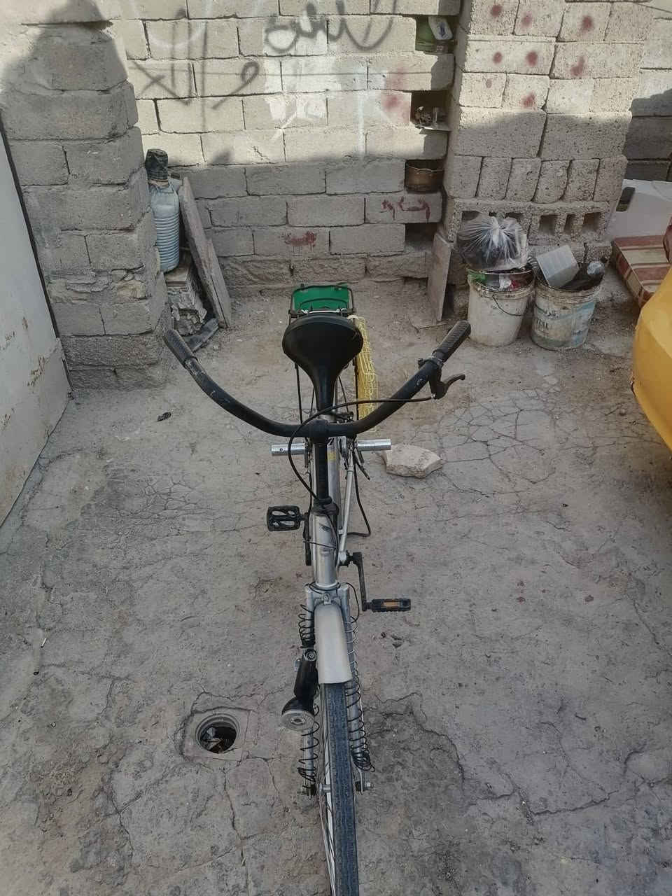 سلام عليكم
بايسكل للبيع حجم 26 ياباني 
السعر 90 بيه مجال قليل 
الناصريه مركز  
رقم الهاتف ***********
