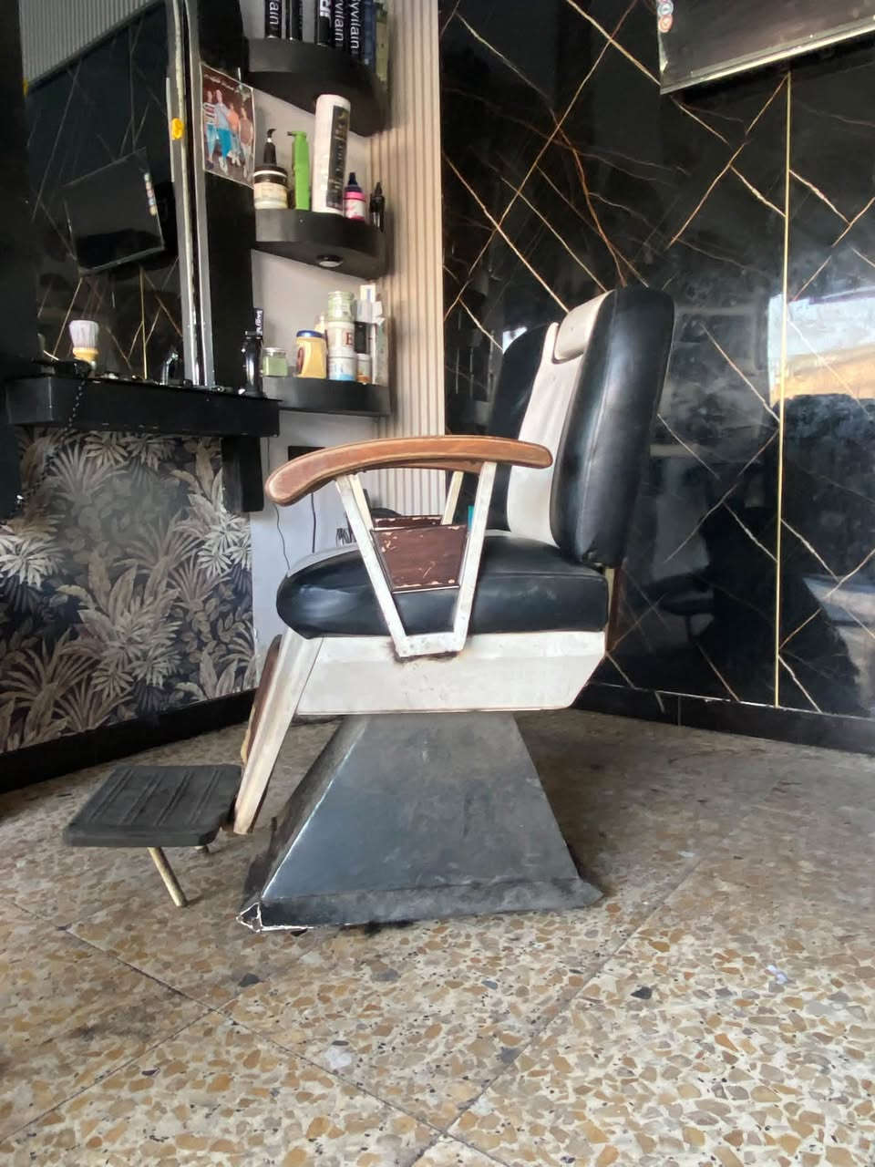 للبيع. كلهن سويه. سعرهن مناسب كلش بيهن خبزه خير من الله ***********
