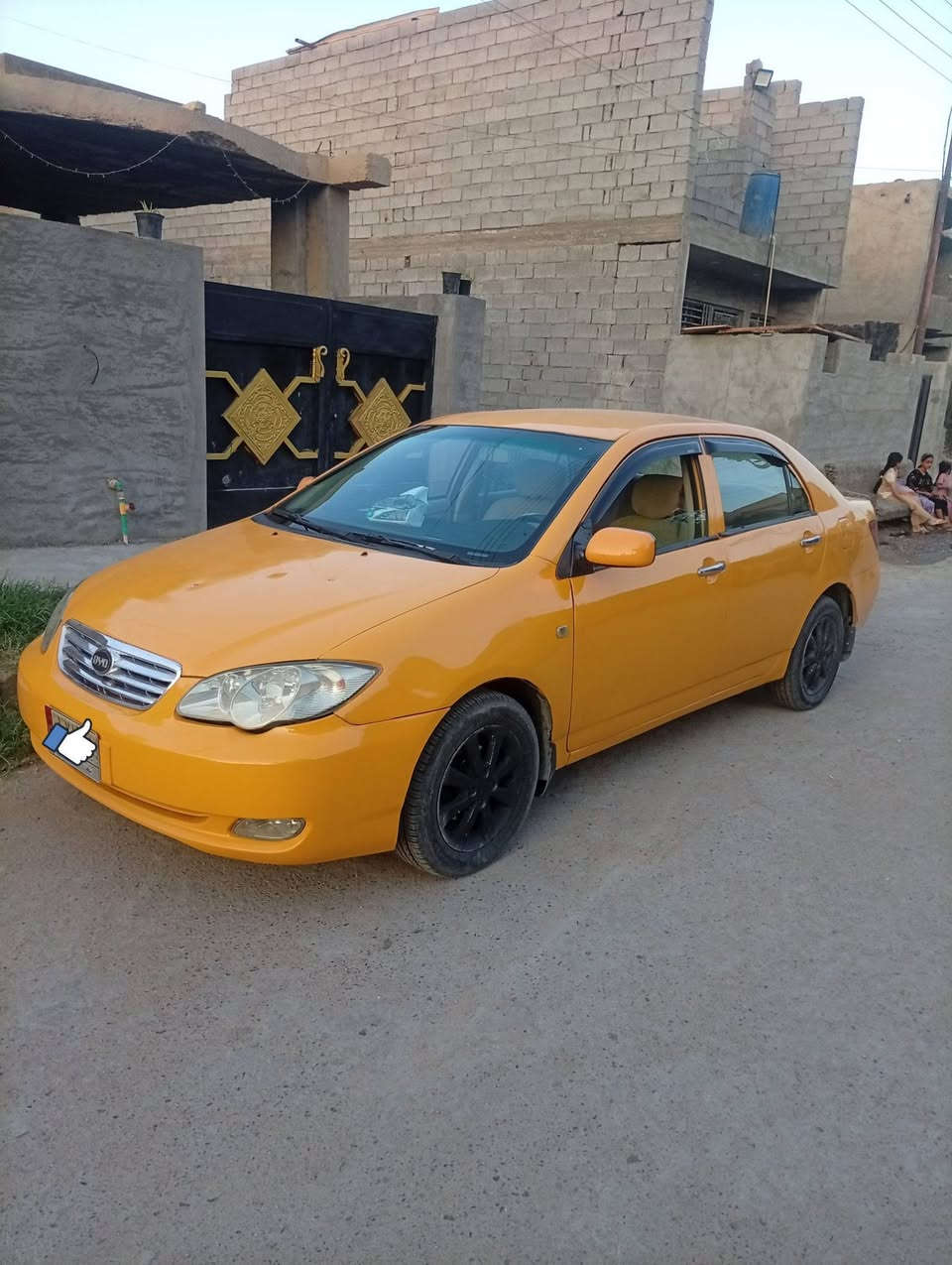 السلام عليكم بي واي دي للبيع موديل 2010 كير ومكينه بلادي مقفولات سنويتها ساقطه تحويل مباشر رقم بغداد مصبوغه للجماليه كير عادي معروضه ب 45 وبيها مجال شيء قليل مكان السياره ابو غريب رقم الهاتف ***********
