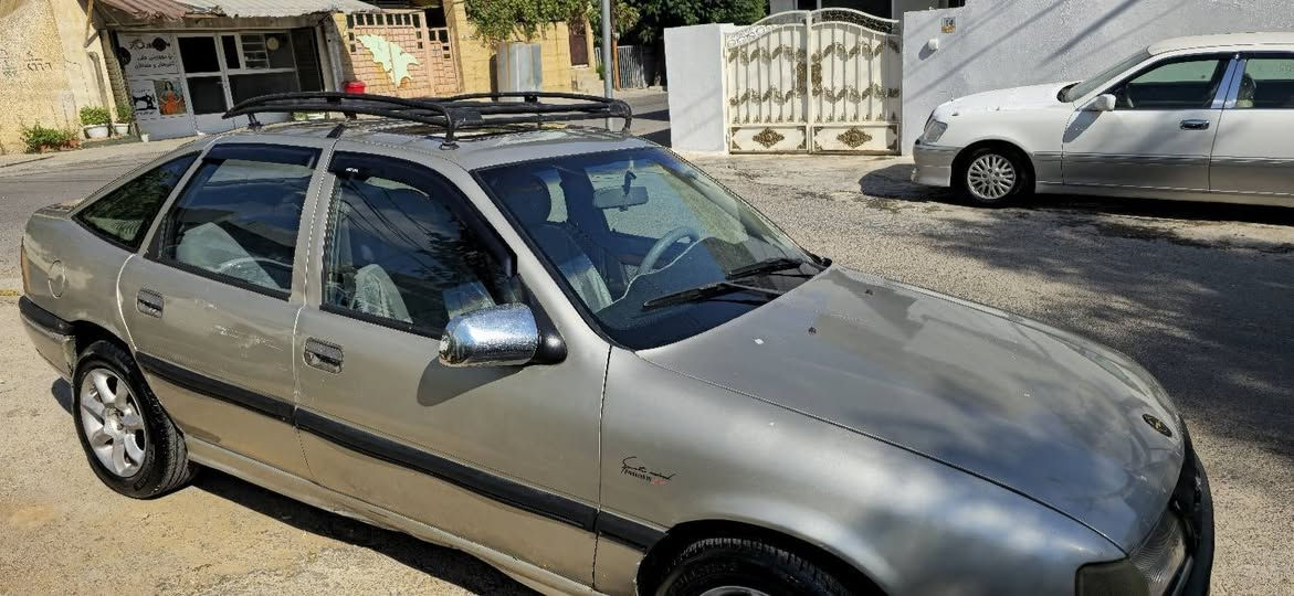 سڵاوی خواتان لێبێت  ئەم سەیارەیە بۆ فرۆشتن  ماڵی دۆست و پیاوی کاسبە بە نرخێکی زۆر گونجاو
ئۆپڵ ڤیکترا مەکینە 20 گێڕ ئۆتۆماتیک ئاڕمی سلێمانی بەشەرتی گێڕومەکینەو تەقەو ڕەقە مۆدێل ١٩٩٠  
نرخی ٣٧ گەڵاو معامەلە 
ژمارە مۆبایل   *********** 

سڵاوی خواتان لێبێت  ئەم سەیارەیە بۆ فرۆشتن  ماڵی دۆست و پیاوی کاسبە بە نرخێکی زۆر گونجاو
