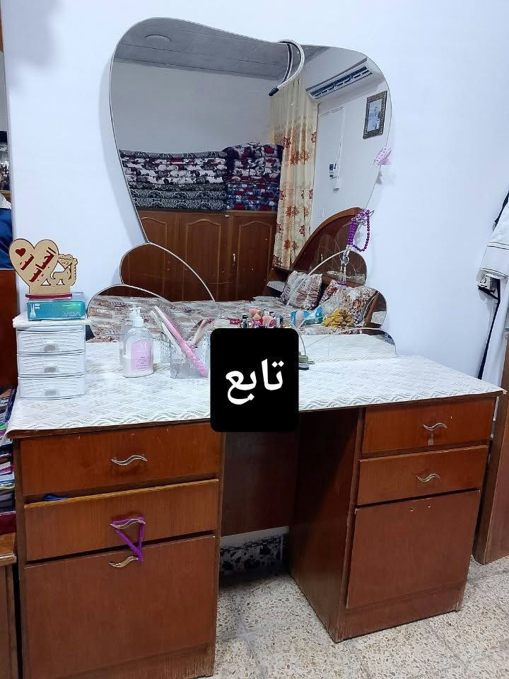 السلام عليكم
اغراض للبيع
للاستفسار اكثر
***********
***********

نص مكتوب في الصور:
- ٥٠٠٠
- ١٥٠٠٠
- ۳۰۰۰۰
- تابع
- ٧٥٠٠٠
- غرفة نوم كاملة سعر خاص