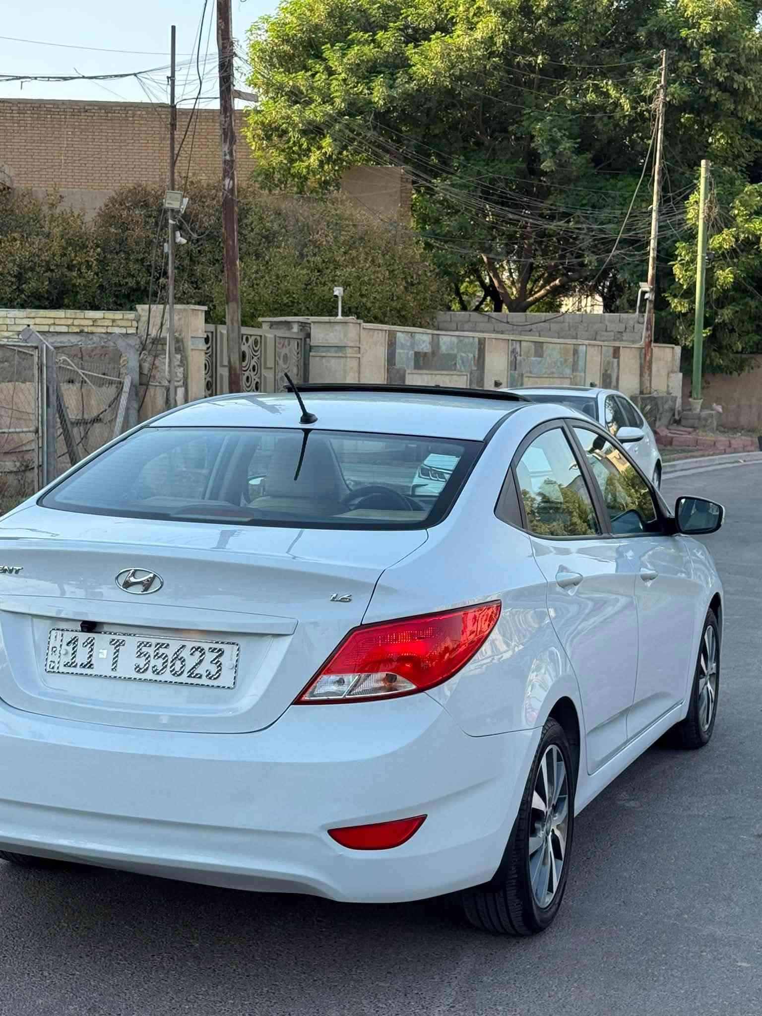 السلام عليكم للبيع اكسنت 2018  خليجيه مكفوله وجديده ماشيه 57 للاستفسار *********** بغداد السيديه
