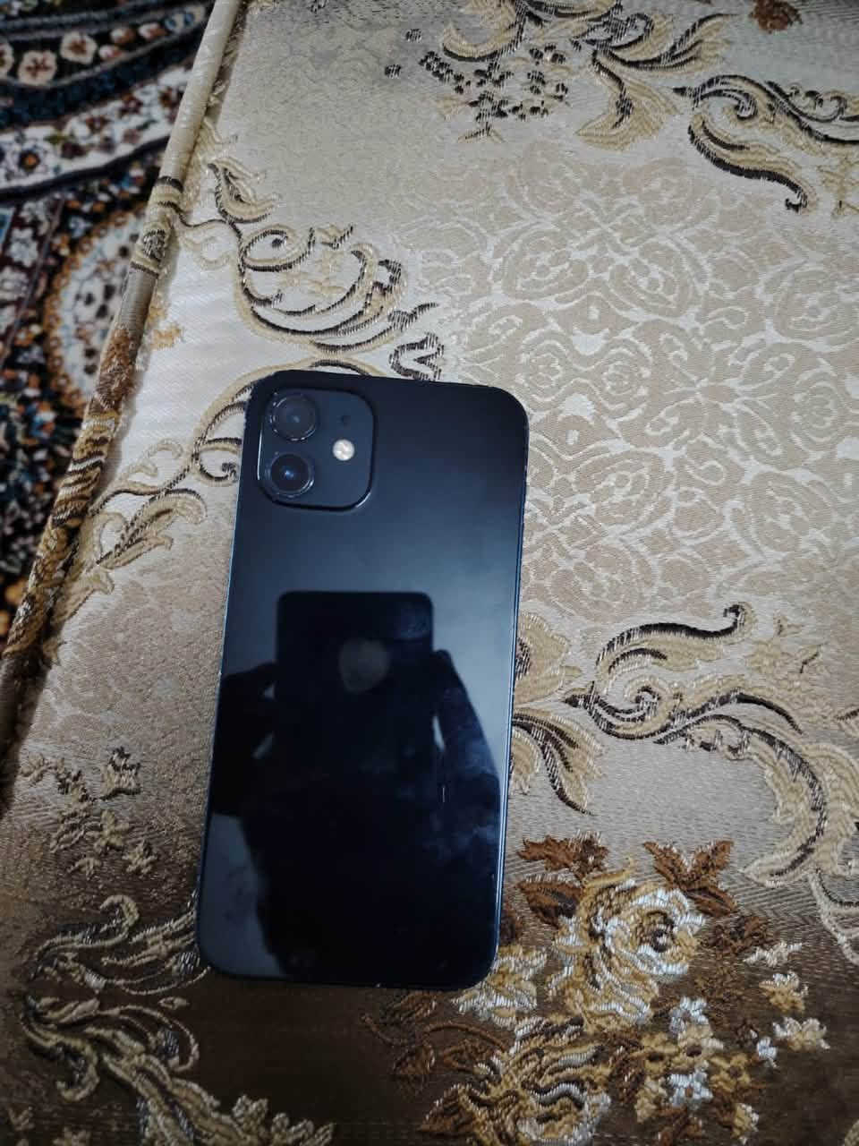 ايفوان 12 ذاكره 64 تك سيم للبيع شاشه او بطاريه مبدل بل شرط اصلي السعر 225.   تواصل ***********عل وات ساب
