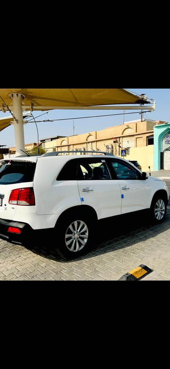 سورنتو 13 خليجي رقم بغداد باسمي 
مكينه كير كفاله ٦ سلندر 
٧ راكب 
تبريد جديد 
حداديه ٧٥٪؜ 
تخم تاير جديد 
فول مواصفات للأخير بنوراما 
بدي غير مكفول بيها ٥ قطع صبغ بدون ضربه السونار موجود مع الصور 
بس الشراي يتصل بيع مستعجل او مراوس
العنوان/البصره البصره البصره/ ٥ ميل
*********** البصرة, العراق
