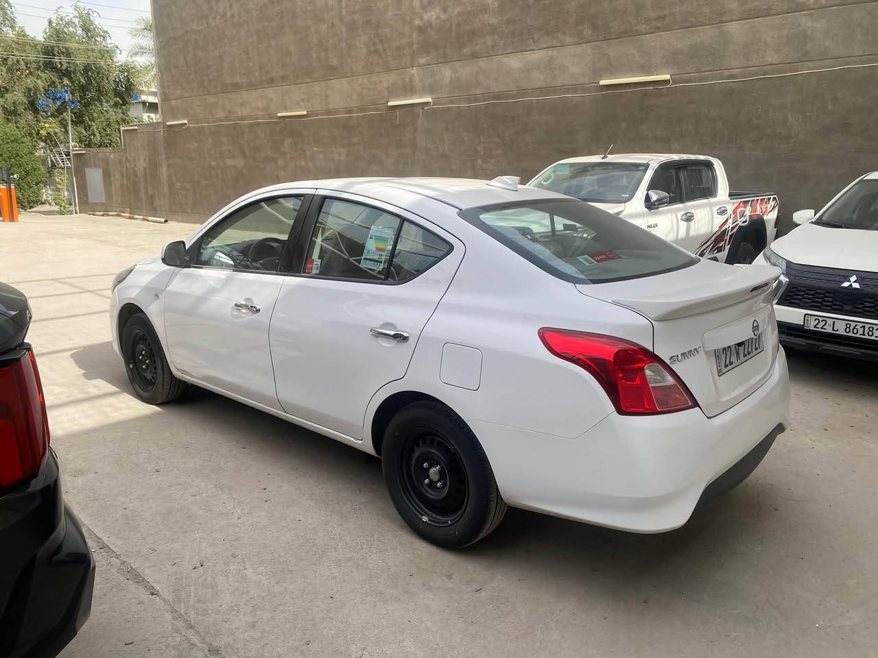 نيسان سني 2025 هندي شركت 
 سور ضمان 3 سنوات
ماشيه 6 الف بعدها بحالت الزيرو 
سعر 132
مكاني سيديه 
***********
