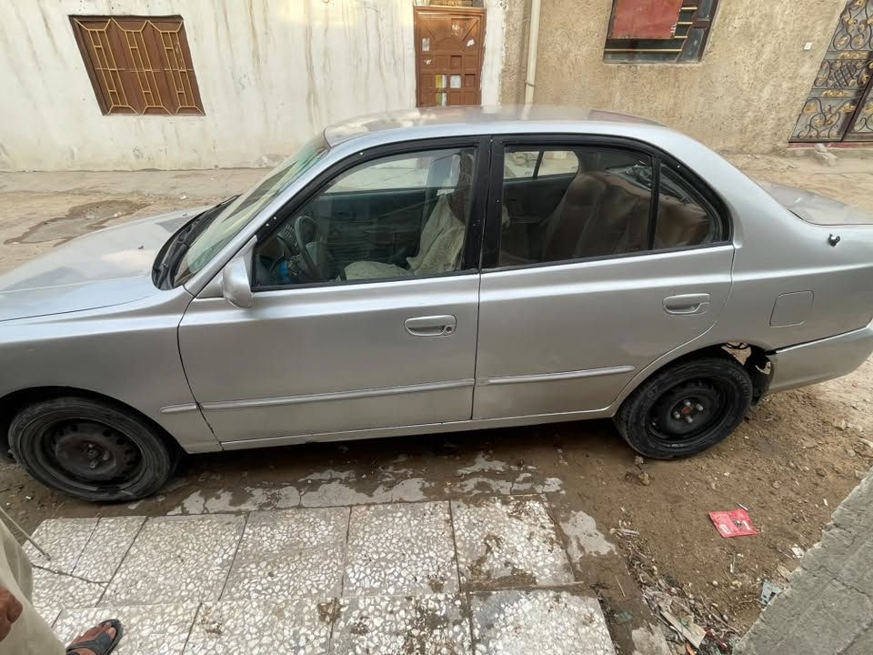 سياره  للبيع اكسنت موديل 2000 محرك1500صبغ عام جماليه كير عادي تخم تاير حداديه سياره نضيفه رقم مثنى الماني سعرها 30ورقه وبيه مجال بسيط المكان بالنجف 
للتواصل واتساب ***********

نص مكتوب في الصور:
- اليوم 4:36 م