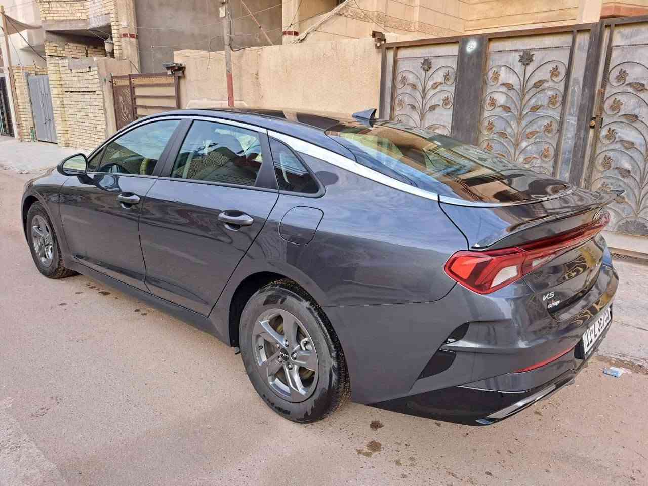 کيا كي 2023 الفئة lxs
محرك 1.6 تيربو
رقم بغداد رصاصي غامق
وارد امريكي ضربة خلفية موضحة بالصور مبدل قبغ جنطة
ودعامية ومصبوغات نفس اللون مطابق وصبغ بالبدنة وبارد
بالباب موضح بالصور
ماشية 22 الف ميل
مواصفات : بصمة تشغيل وابواب وتشغيل عن بعد
رادار امامي وخلفي ونقاط عمياء وتوقف ذاتي
تحديد مسار ومثبت سرعة
شاشة كار بلي واندرويد اوتو وايرليس
هاند بريك كهربائي بصمة
اوتو هولد
العنوان بغداد شهداء السيدية
السعر 163 $
*********** : لتواصل
