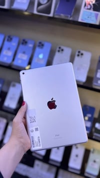ايباد 8 • بطارية 83% • ذاكرة 32 جيجا